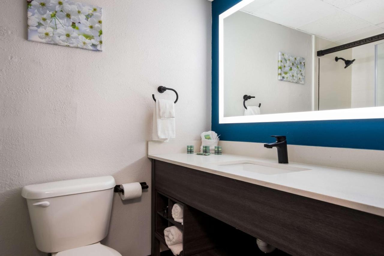Best Western Bordentown Inn Экстерьер фото