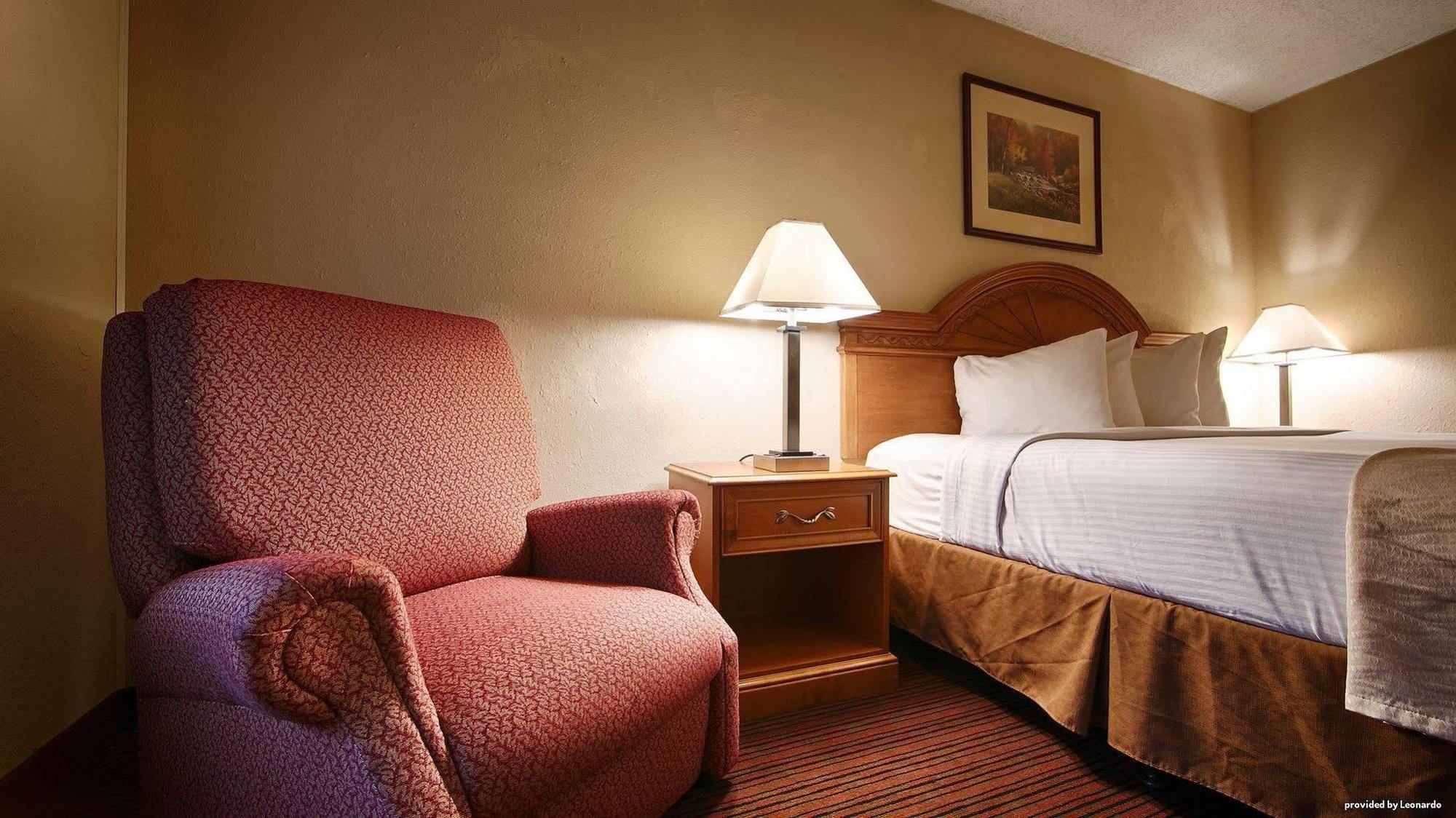 Best Western Bordentown Inn Экстерьер фото