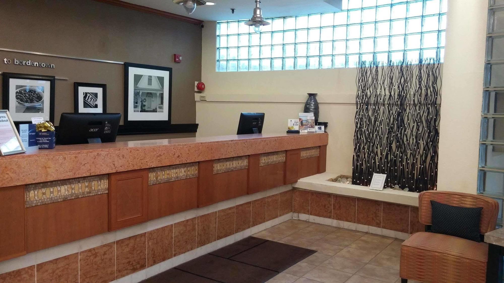 Best Western Bordentown Inn Экстерьер фото